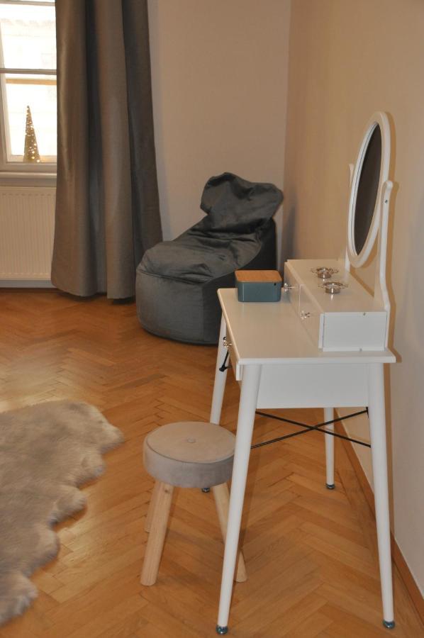 Wunderschone Altbauwohnung In Zentraler Lage Wien Dış mekan fotoğraf