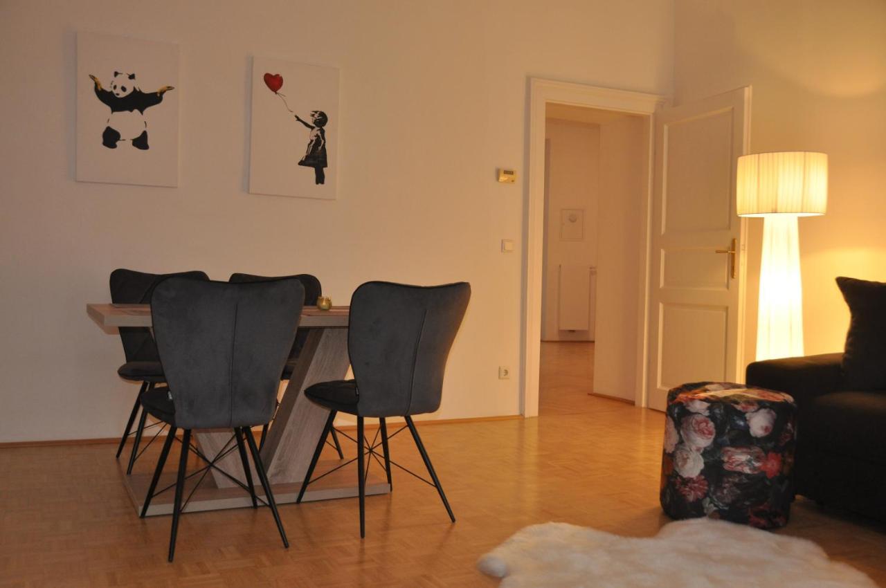 Wunderschone Altbauwohnung In Zentraler Lage Wien Dış mekan fotoğraf