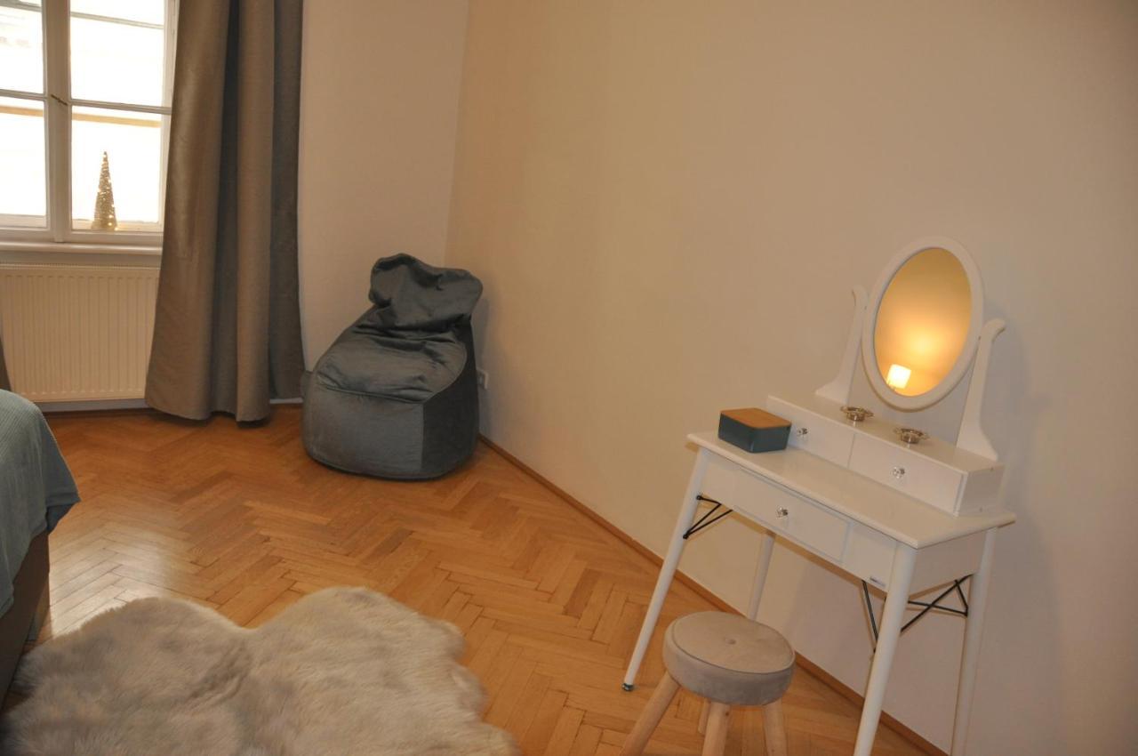 Wunderschone Altbauwohnung In Zentraler Lage Wien Dış mekan fotoğraf